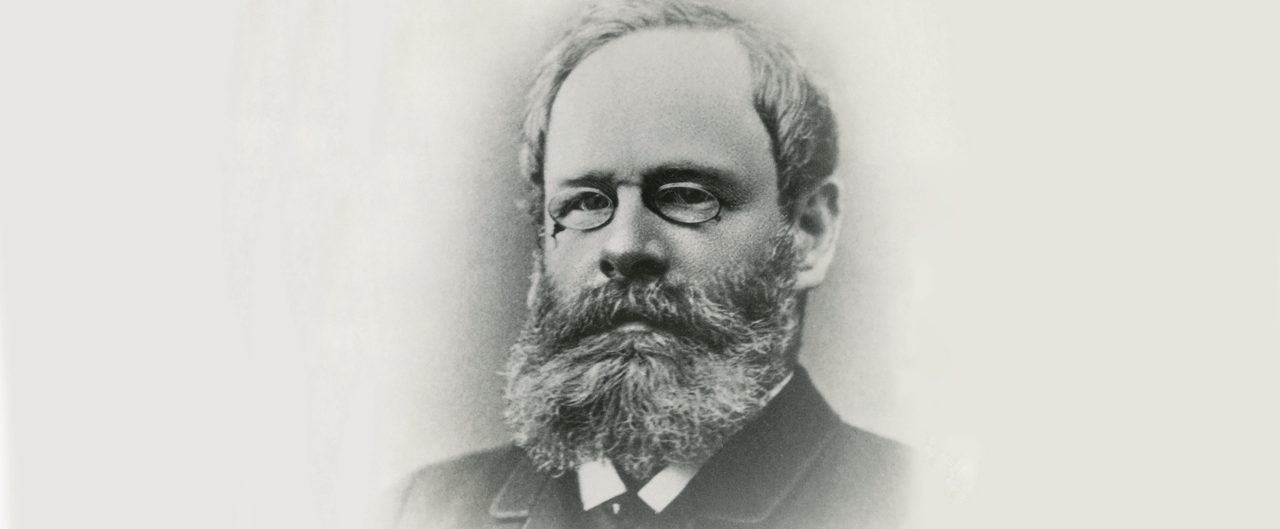 Portrait photo of John Crosby Brown