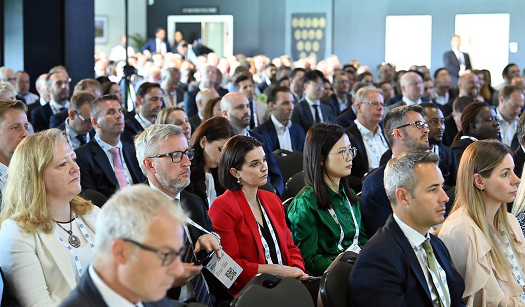  Photo of the audience at the Network Forum event