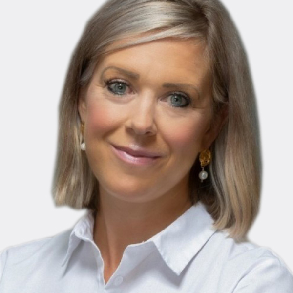 Laura Ghaemian portrait