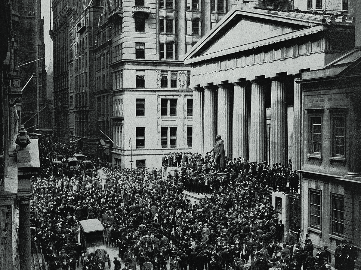 Wall Street, 1907 BCrowd at Federal Hall, Wall Street, during 1907 Banker's Panicanker's Panic